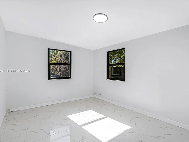 6312 SW 19th St — Photo 8