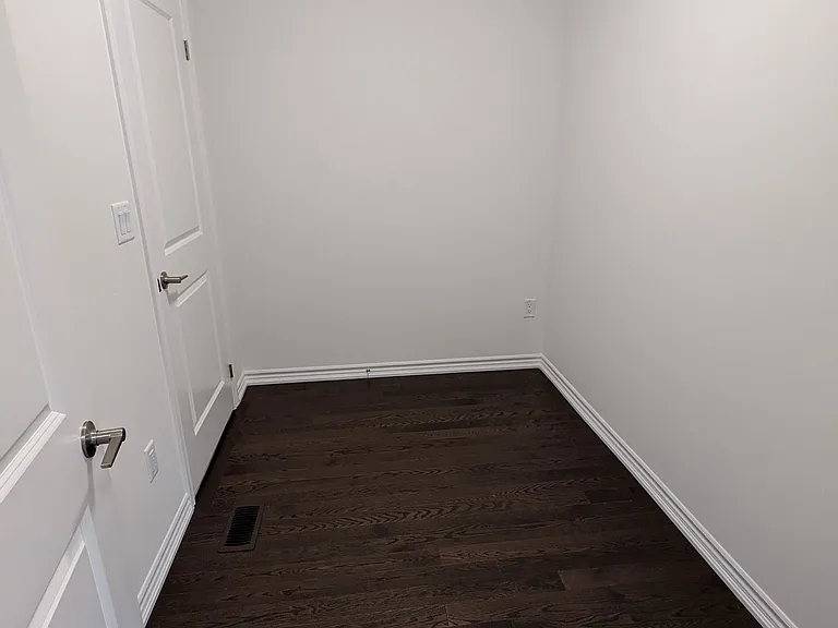 67 Laing Dr — Photo 18