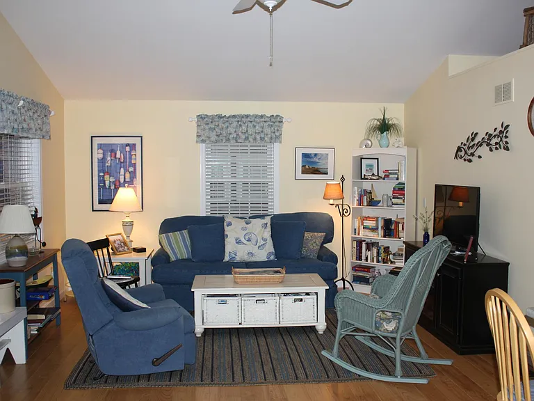 132 N Shore Rd — Photo 4