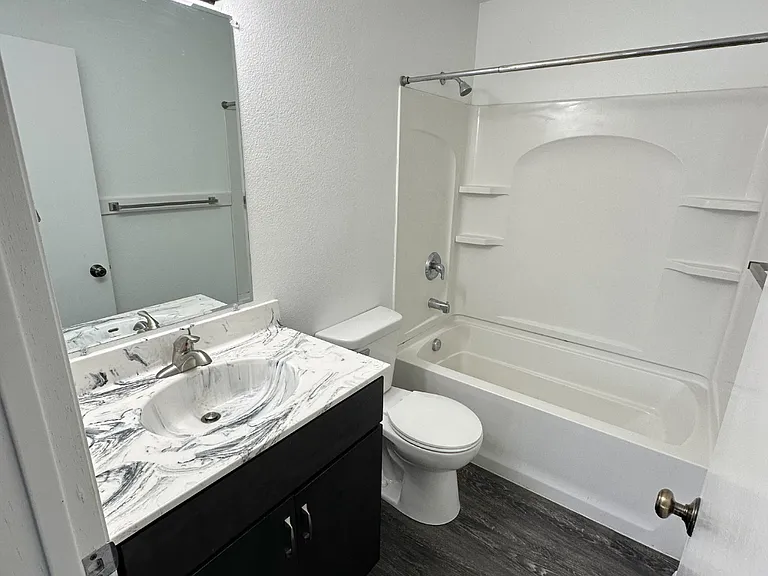 1458 NE 70th Ave #3 — Photo 7
