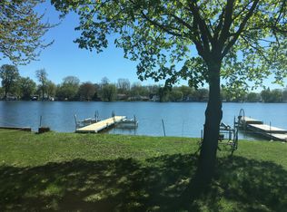 1893 Glenfield Rd, Ortonville, MI 48462