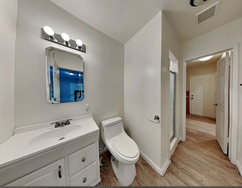 1st image of 6833 Langdon Ave