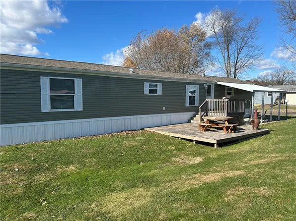 744 Galloway Dr, Valencia, PA 16059
