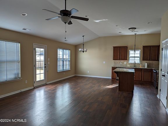 3rd image of 2821 Ange Street
