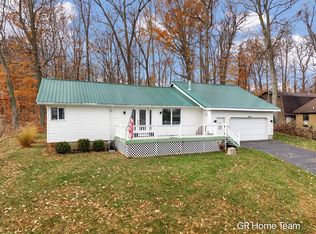6832 Paradise Park, Saranac, MI 48881