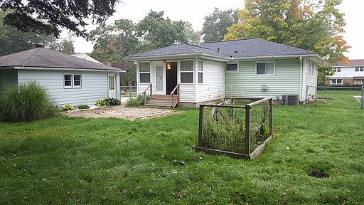 3rd image of 1530 Ball Ave NE