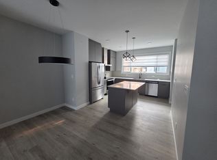 1729 Keene Cres SW, Edmonton, AB T6W4B6