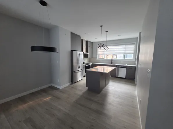 1729 Keene Cres SW, Edmonton, AB T6W 4B6