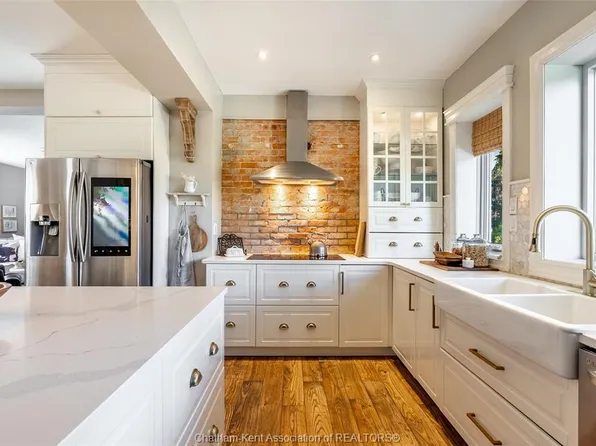 455 Victoria Ave, Chatham Kent, ON N7L 3B4