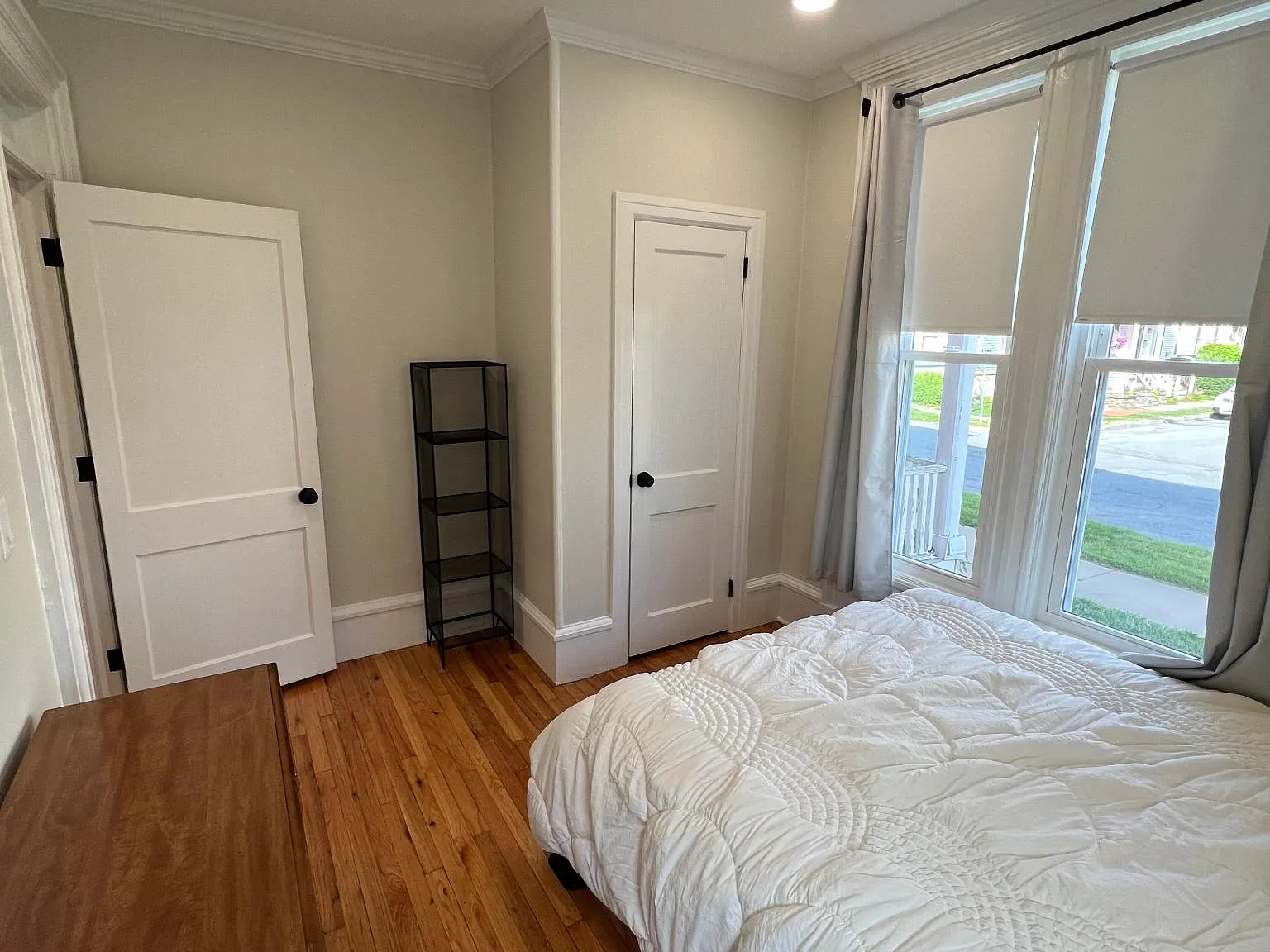 31 W Harrison St — Photo 2