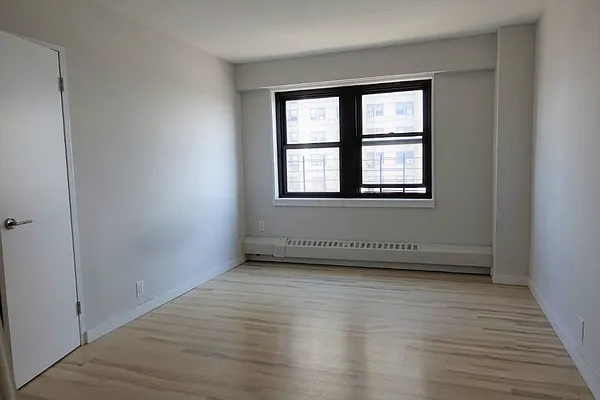 Rented by Sovereign Associates | media 18