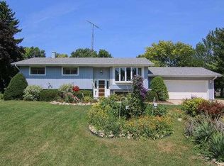 5700 Wakefield Ave, Mount Pleasant, WI 53406