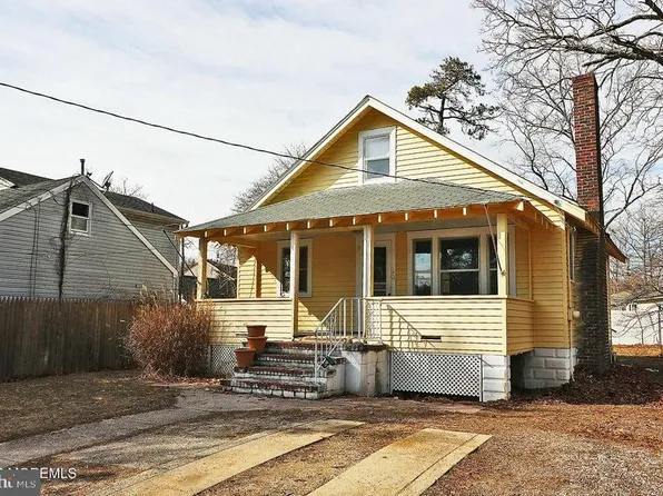 694 Deerhead Lake Dr, Forked River, NJ 08731