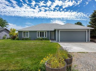 117 Travis Ln, Kennewick, WA 99338