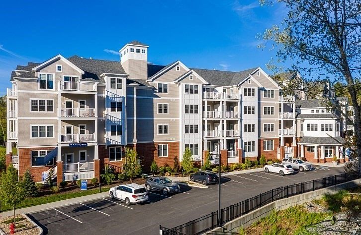 1st image of 8 Island Ct #104