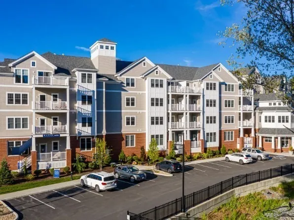 8 Island Ct #104, South Easton, MA 02375