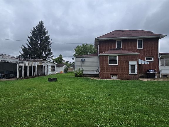 2nd image of 686 Stambaugh Ave