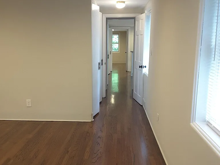 37 Diamond Glen Rd — Photo 16