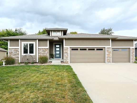 2nd image of 1340 Twelve Oaks Dr