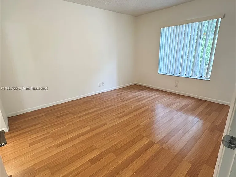 9500 SW 140th Ct #9500 — Photo 7