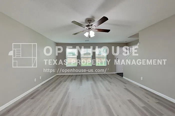 4 bed, 2.5 bath, 2119 sqft, $1,850 — Photo 3