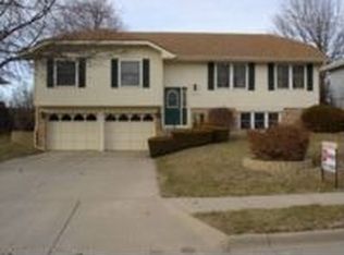 14524 R St, Omaha, NE 68137