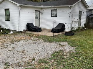 212 Washington St W, Fayetteville, TN 37334