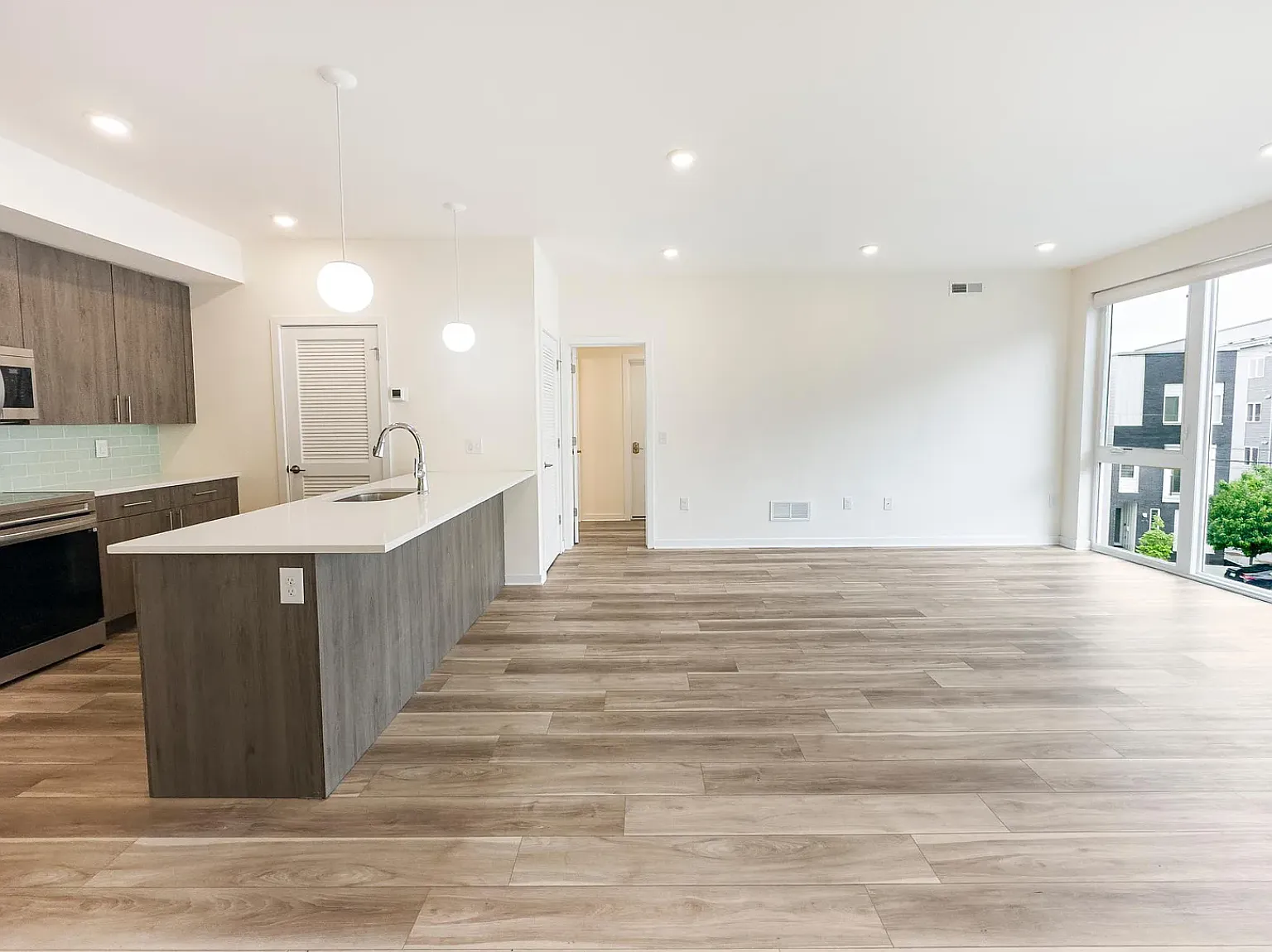 2 bed, $1,745 — Photo 3