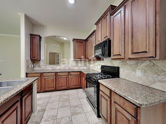 3rd image of 803 Fireberry Dr