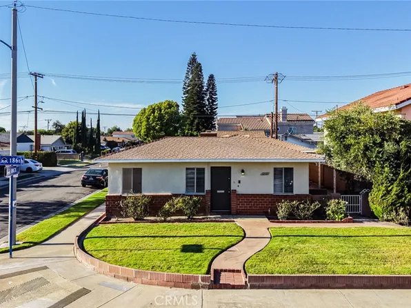 12135 186th St, Artesia, CA 90701