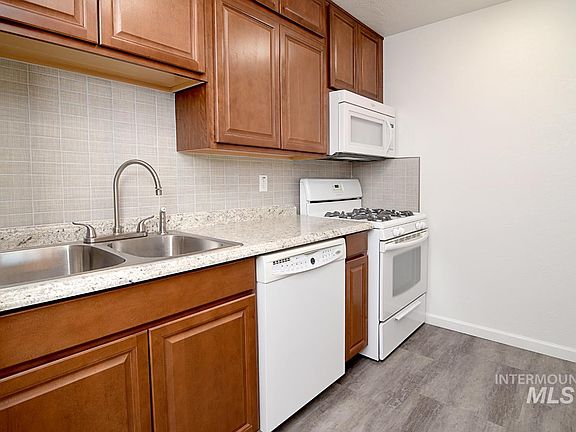 3rd image of 1096 N Camelot Dr #F
