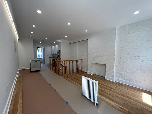 Rented by MQ Realty LLC | media 16