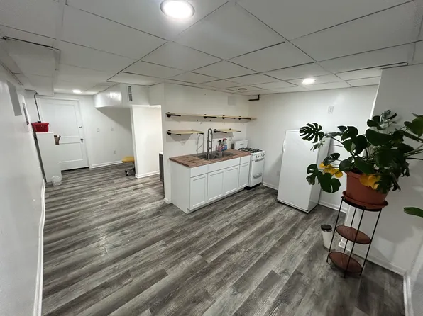 2204 E Park Pl #1, Milwaukee, WI 53211
