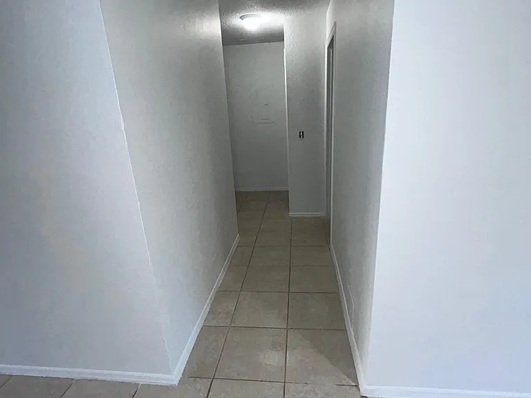 2493 SE Richmond St — Photo 11