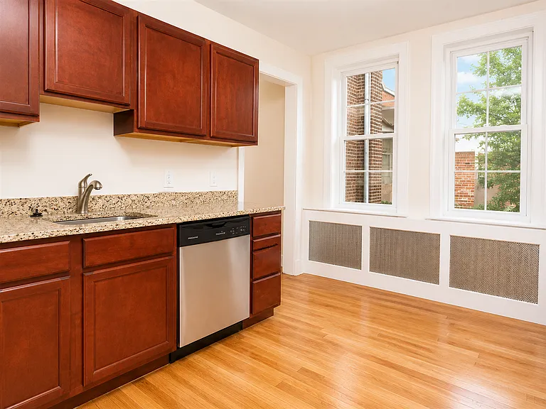 2808 W Girard Ave #A — Photo 1