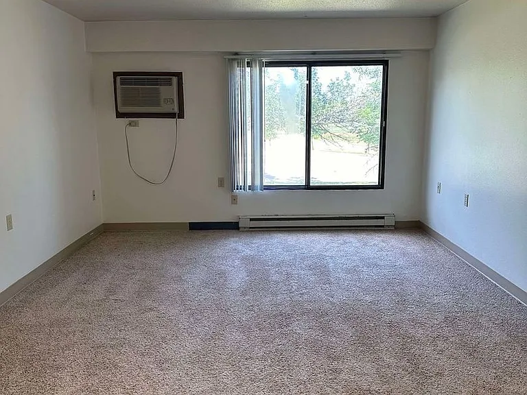 Park Place West Apartments — Photo 4