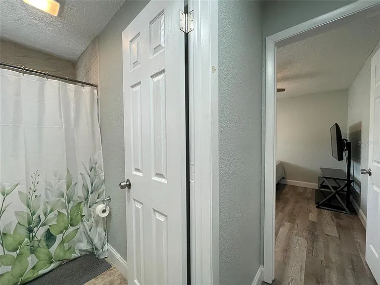 8910 Elm Leaf Ct — Photo 19