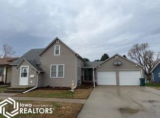 512 Colorado Ave NW, Orange City, IA 51041