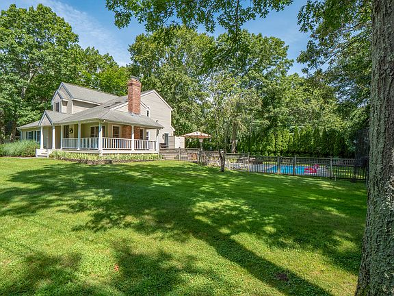 3rd image of 18 Hartley Blvd