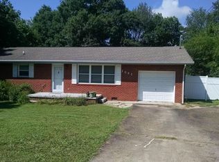 1621 Wandering Rd, Knoxville, TN 37912