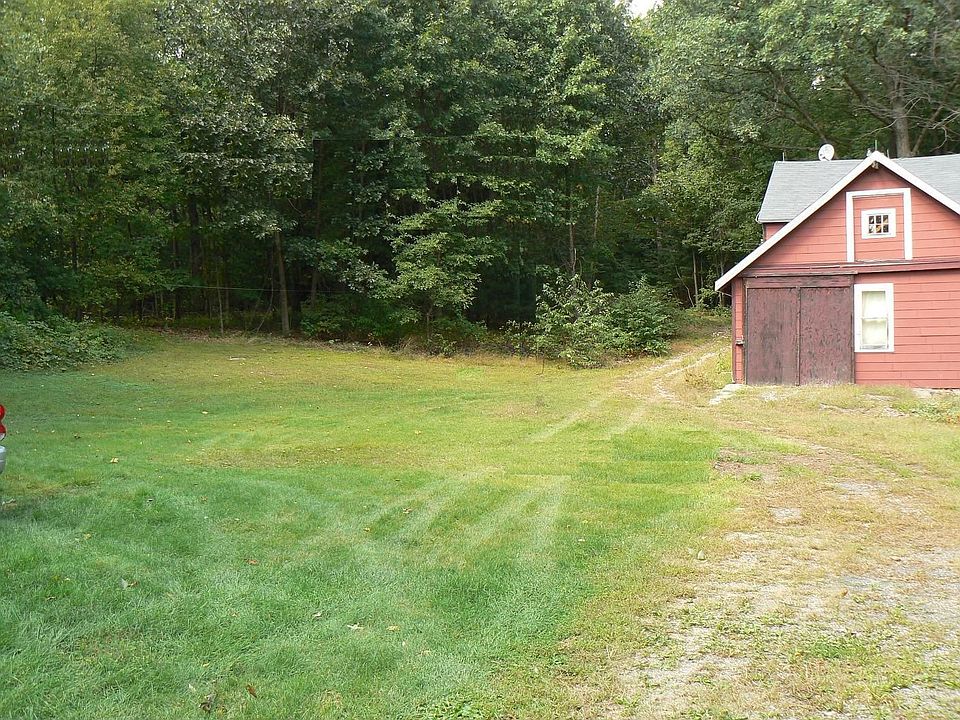 2nd image of 32 Judd Rd