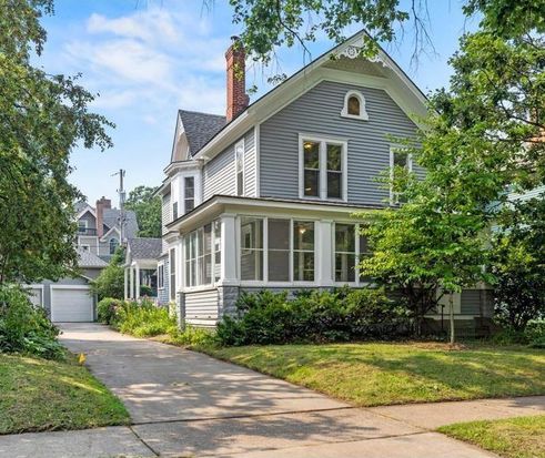 520 Holly Ave, Saint Paul, MN 55102