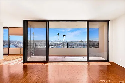 4335 Marina City Dr Photo 1