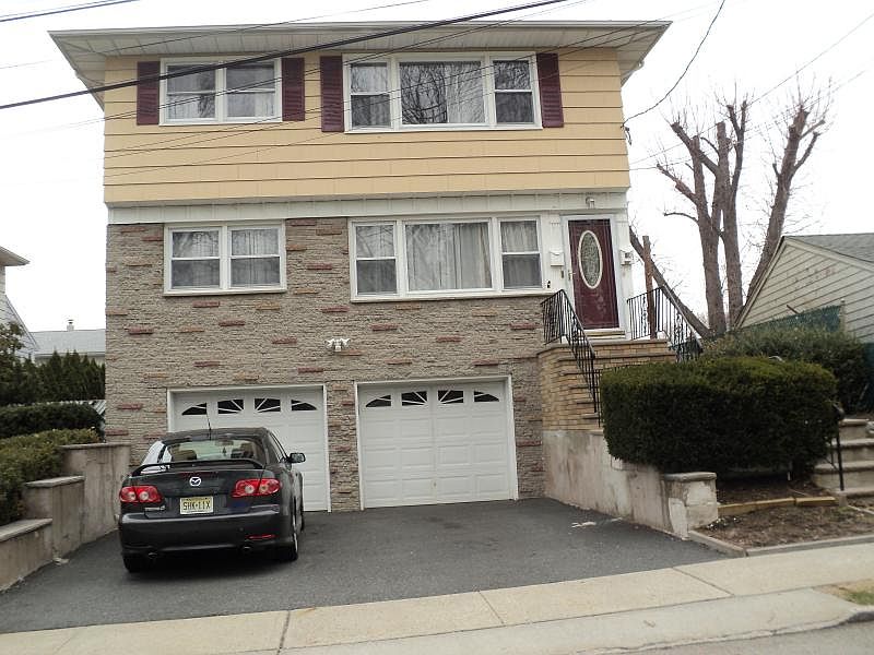 1st image of 108 Lakewood Ter
