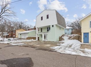 326 Faversham Rd, Willernie, MN 55090