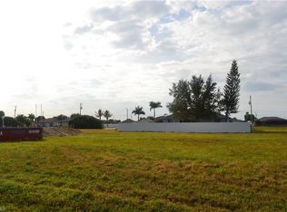 2240 NW 5th St, Cape Coral, FL 33993