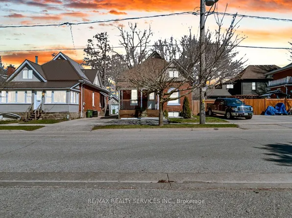 65 Moore St, Saint Thomas, ON N5R 3W4