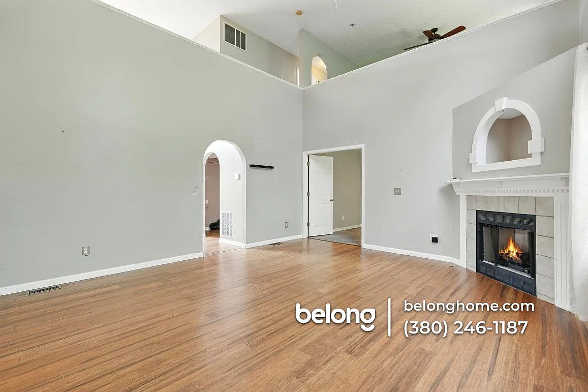 4 bed, 3.5 bath, 3962 sqft, $2,795 — Photo 4