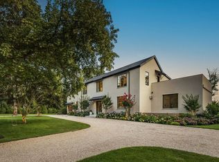 4 3rd St, Sag Harbor, NY 11963