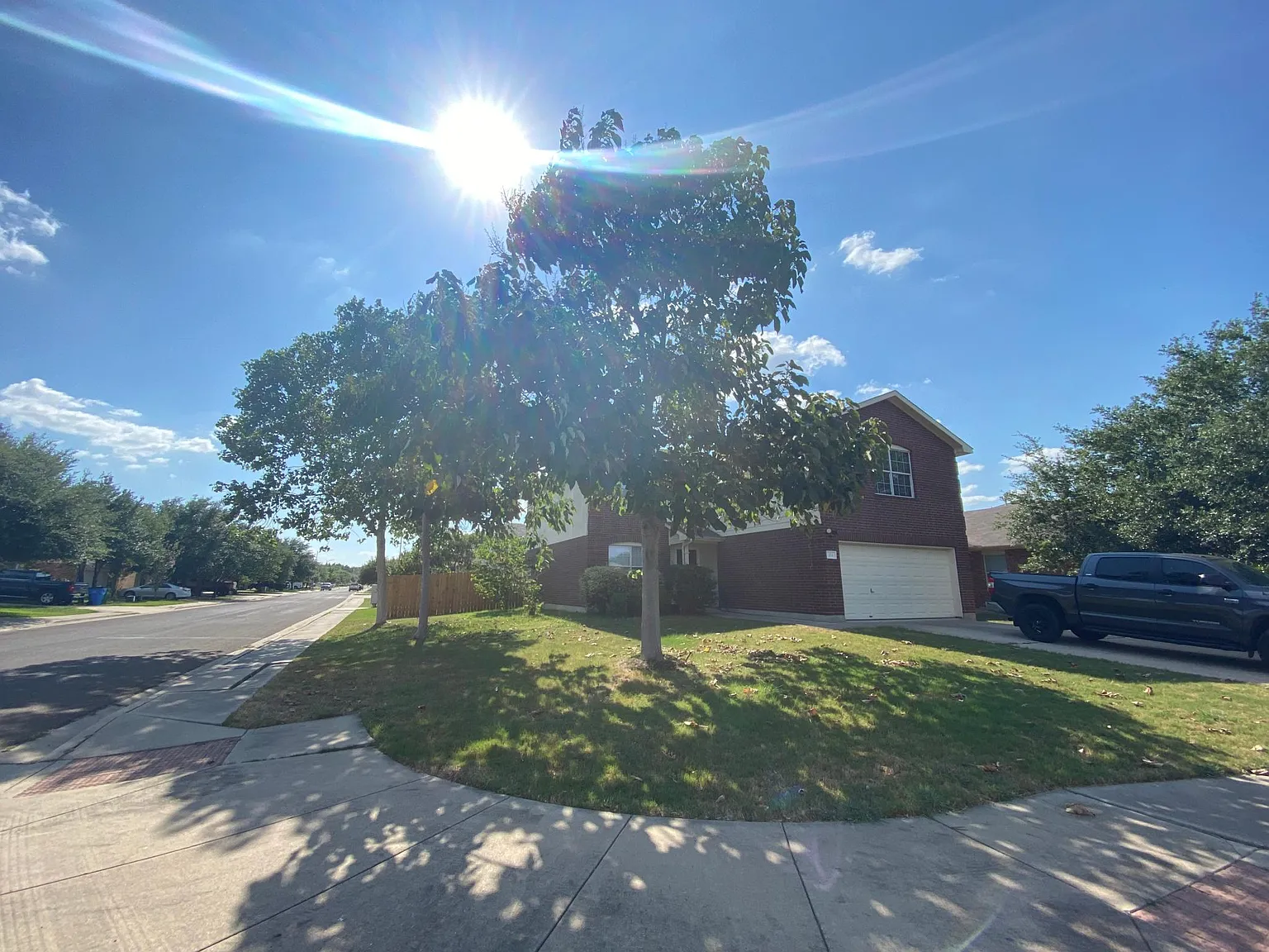 4 bed, 2413 sqft, $2,600 — Photo 1